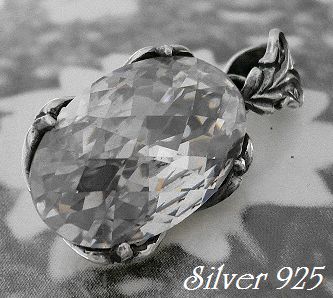 シルバー925銀のBIGジルコニア[プリズムカット] オーバル ペンダント/シルバーアクセALL50%OFF