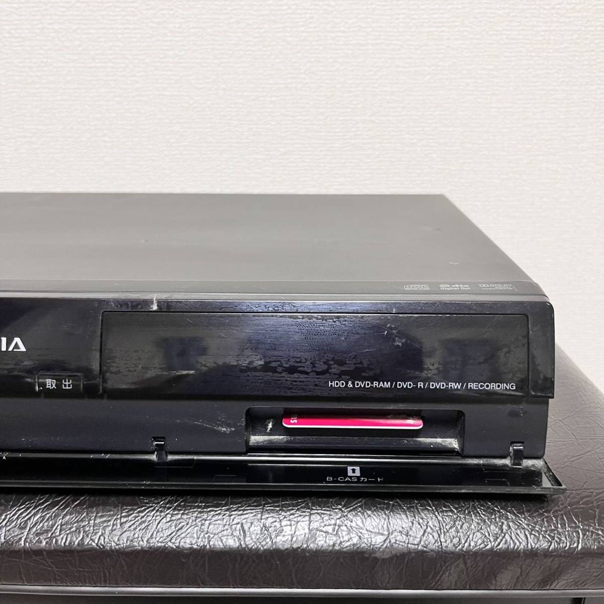 TOSHIBA 東芝 VARDIA HDD ブルーレイレコーダー DVDレコーダー RD-E1005K 2010年製の画像2