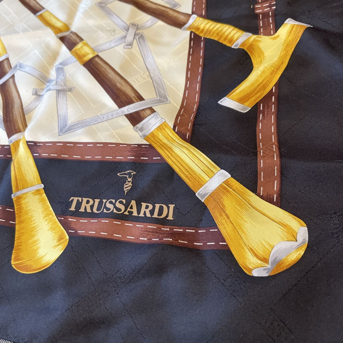 TRUSSARDI トラサルディ ヴィンテージ 大判 シルクスカーフ