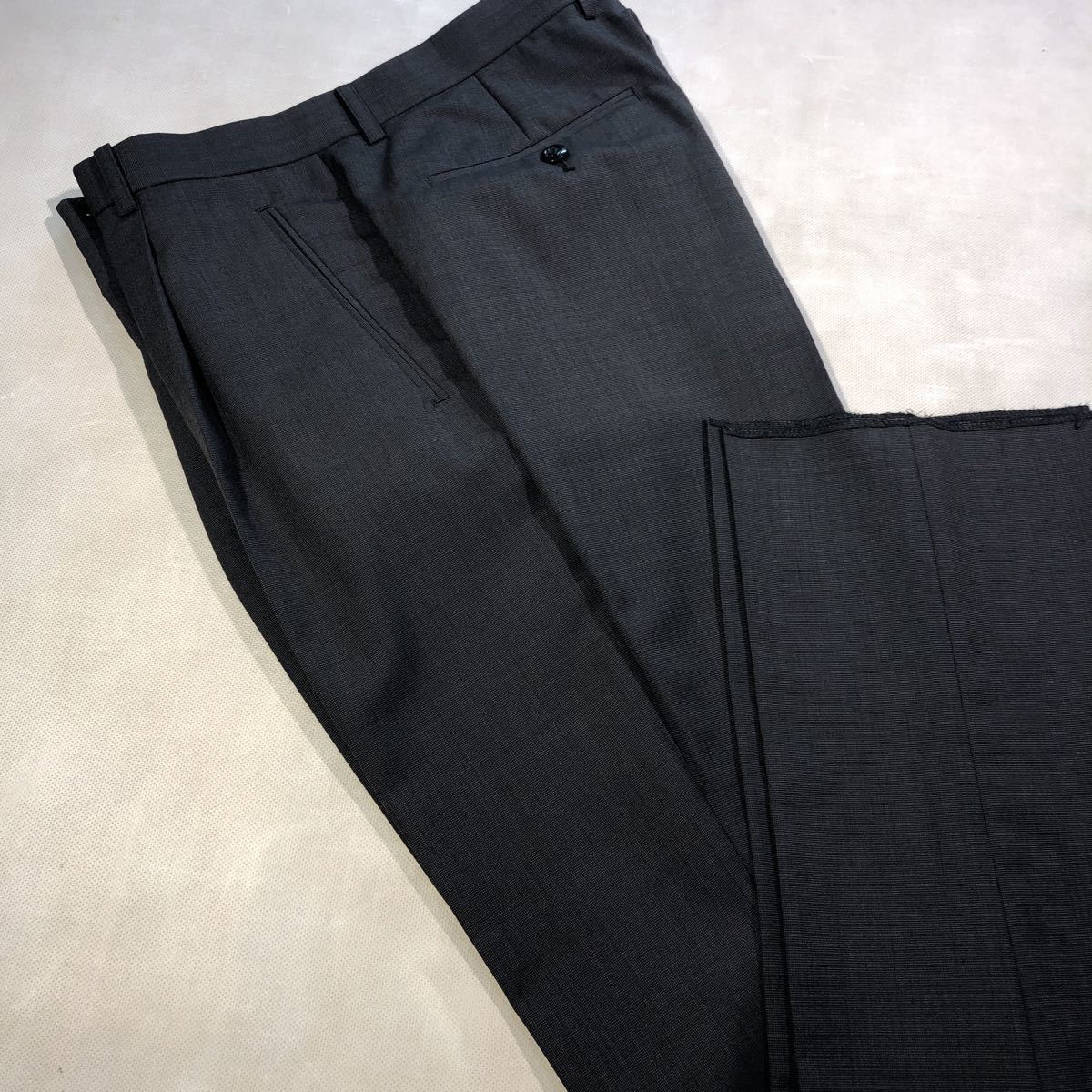 ★ 新品【コスパ最適】THEDAILYSUITGALLERY/3釦スーツ上下セット/シャードストライプ柄/チャコールグレー/サイズA6/wool Super100´使用_画像8