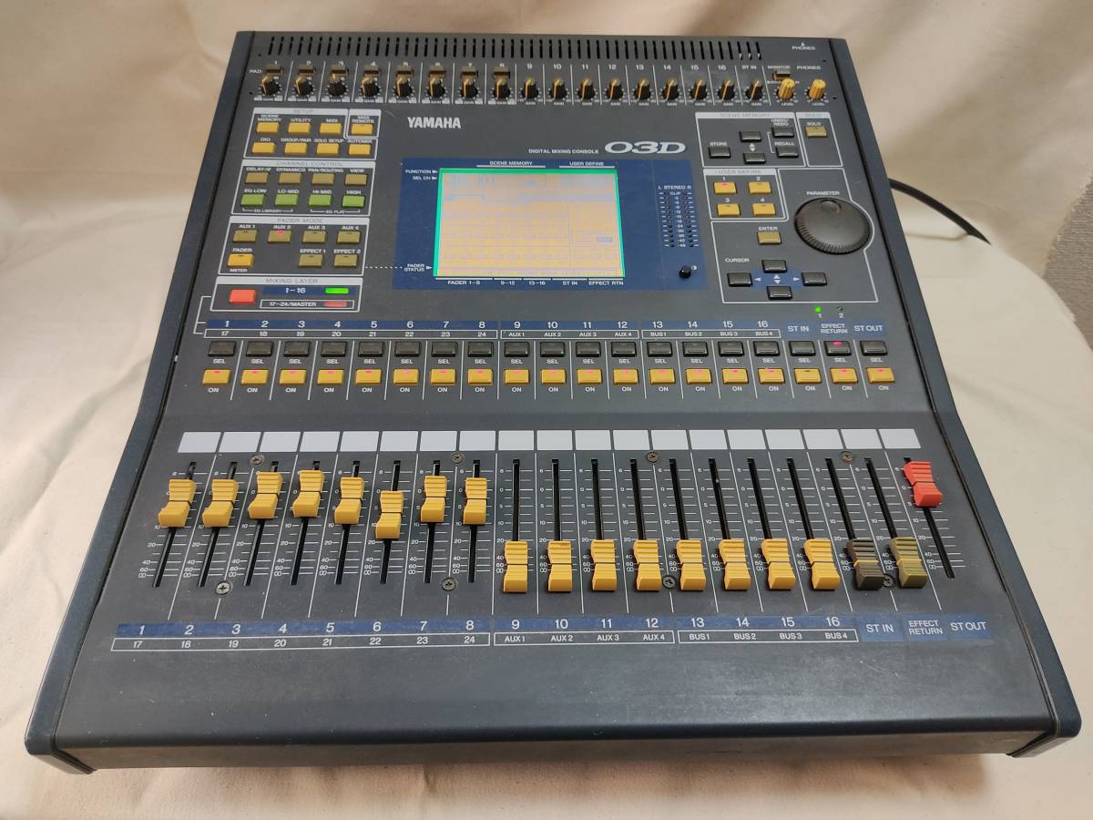 YAMAHA O3D デジタルミキシングコンソール A-DATカード、マニュアル