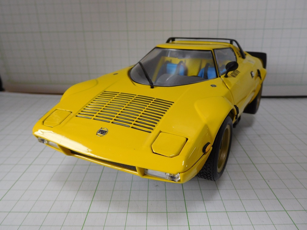 * Kyosho 1/18 Lancia Stratos HF желтый 