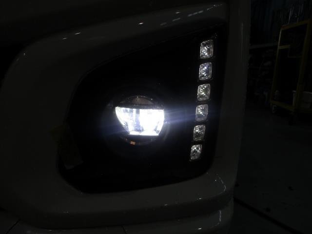 フレアワゴン　MM42S スペーシア MK42S 運転席側 右側 LEDフォグランプ 枠・デイライト付き コイト・114-11092　点灯テスト済_画像7
