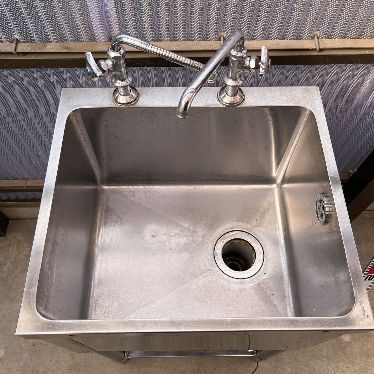 インボイス登録店 ステンレス1槽シンク W500×D450×H850mm 一口 インボイス登録店 ステンレス1槽シンク W500×D450×H850mm 一口