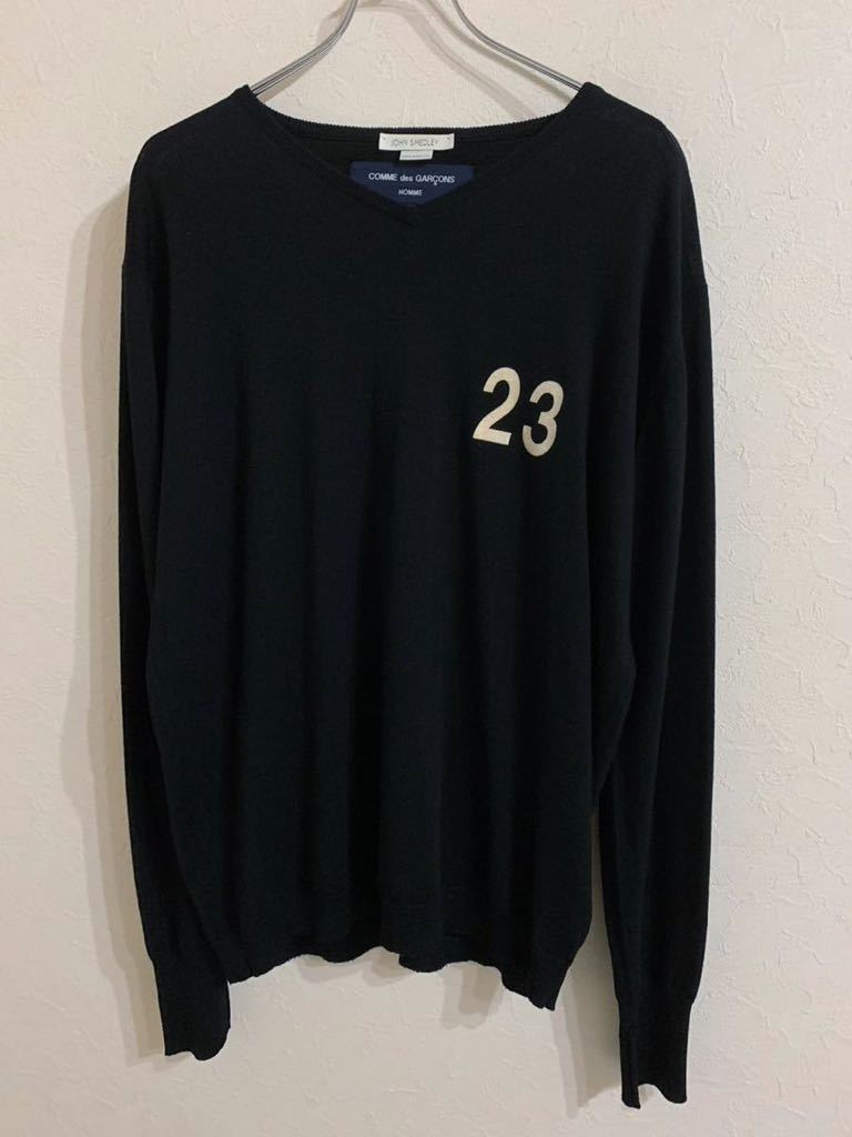 【お買得】 JOHN ×コムデギャルソンコラボ Vネックニットセーター Lサイズ ブラック SMEDLEY セーター 【お買得】 JOHN ×コムデギャルソンコラボ Vネックニットセーター Lサイズ ブラック SMEDLEY セーター