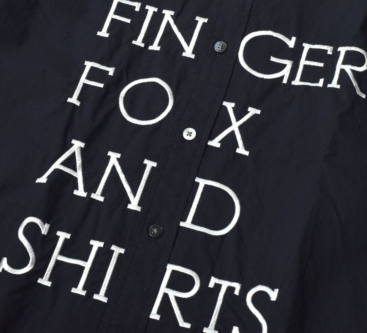 新品3万 FINGER FOX AND SHIRTS フィンガーフォックスアンドシャツ オーガニックコットン タイプライター 刺繍 シャツ M ネイビー_画像6