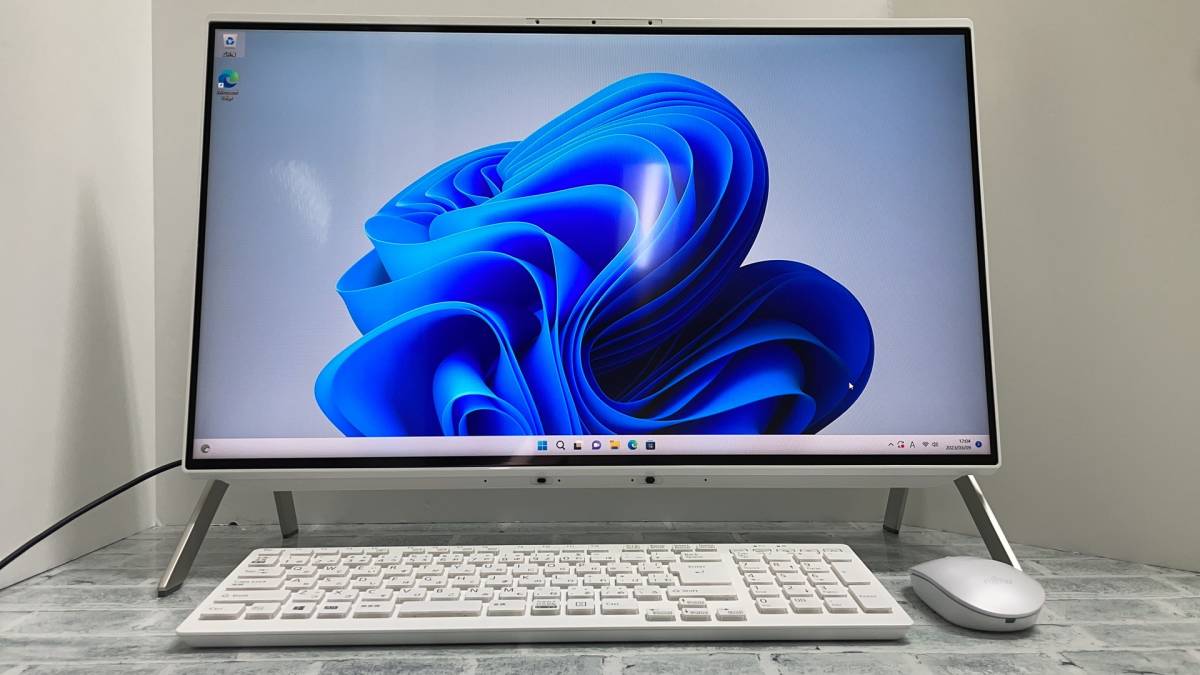 富士通 ESPRIMO FH70/E3□23.8インチ/Intel Core i7-1165G7/8GB 富士通 ESPRIMO FH70/E3□23.8インチ/Intel Core i7-1165G7/8GB