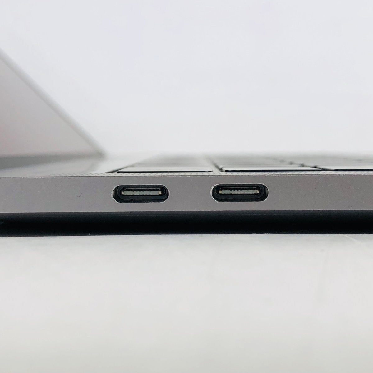 MacBook Pro Touch Bar+Touch ID 13インチ (Mid 2019) Core i5 1.4GHz