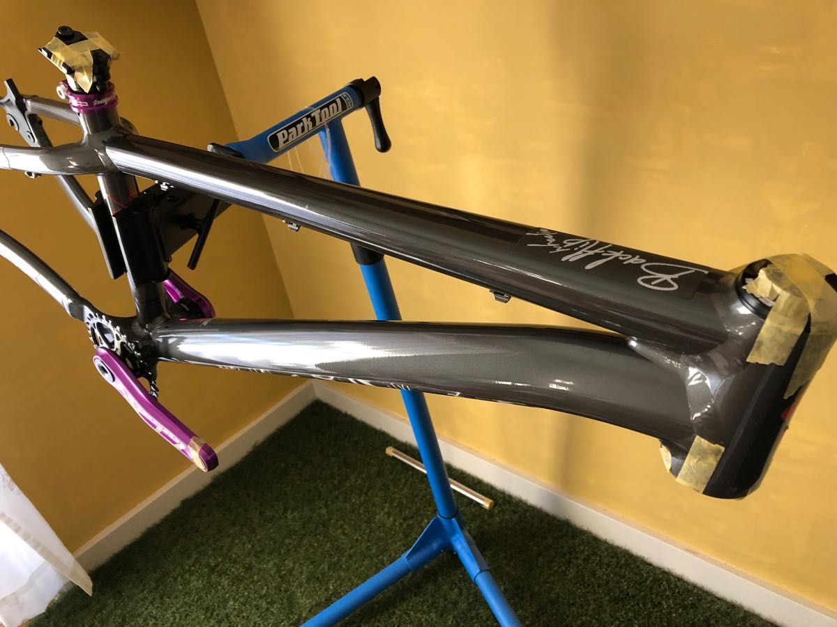 Specialized P3 新品 フレーム Hopeクランク Hope BB Specialized P3 新品 フレーム Hopeクランク Hope BB
