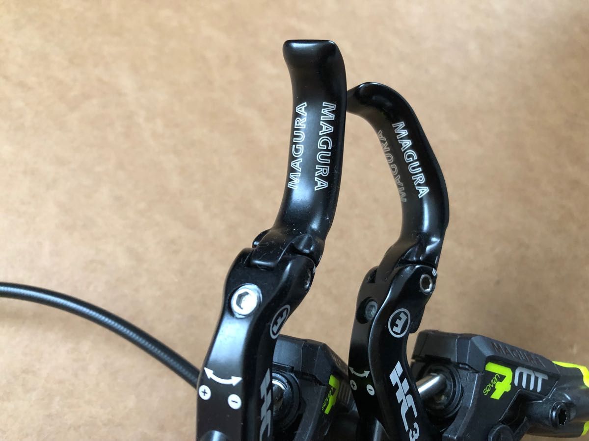 MAGURA マグラ MT7 HC3レバー 前後 ディスクブレーキセット MAGURA マグラ MT7 HC3レバー 前後 ディスクブレーキセット