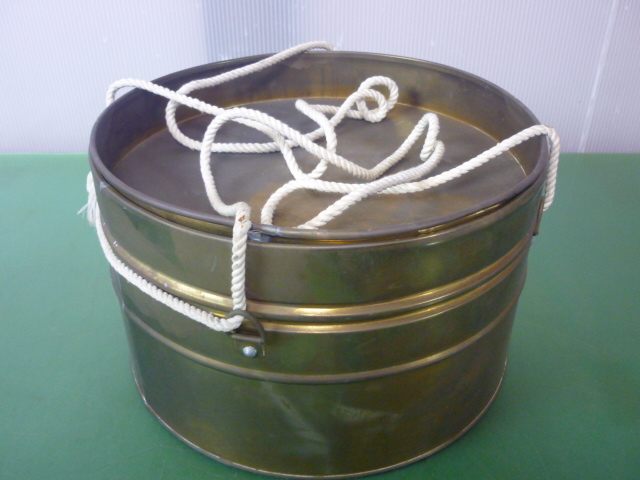 6930円 送料無料/キレイな中古品 □ 銅製の缶魚籠/漁具/びく 6930円 送料無料/キレイな中古品 □ 銅製の缶魚籠/漁具/びく