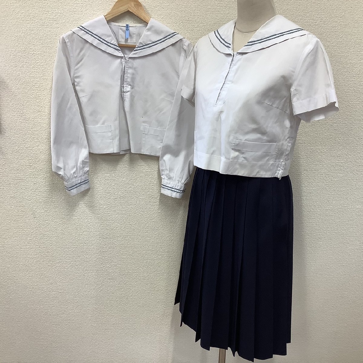 (Y)I190(中古) 山形県 山形城北女子高校 (旧制服) セーラー服 3点セット /希少/M/W66/セーラー/スカート/グレー2本/夏服/合服/制服/学生服