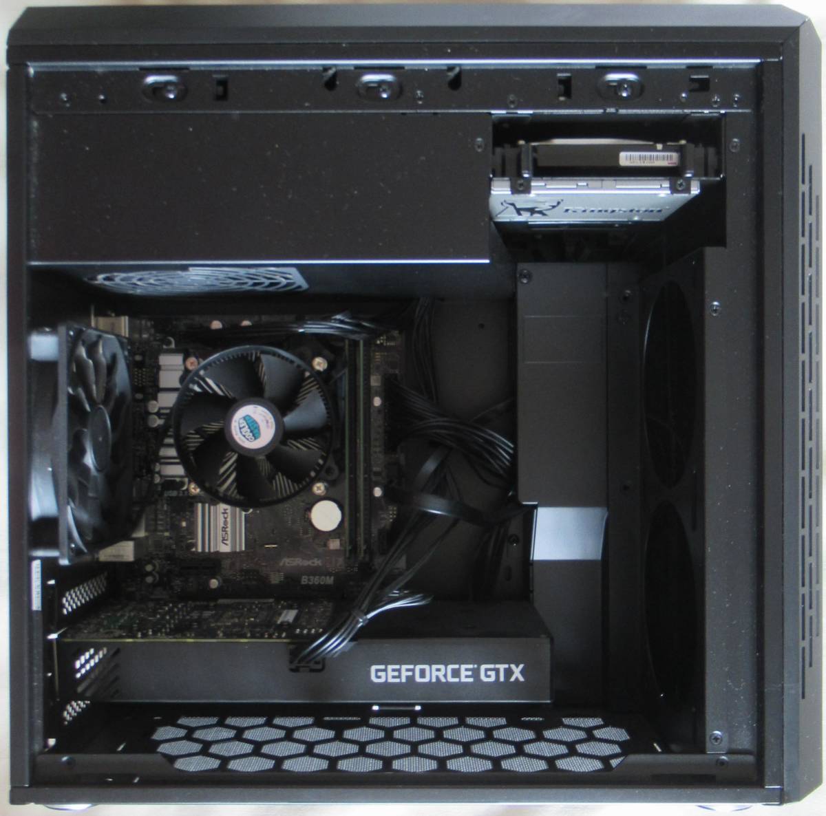 すぐ発送 ゲーミングPC i7-9700 GeForce GTX 1660 240GBのSSD搭載