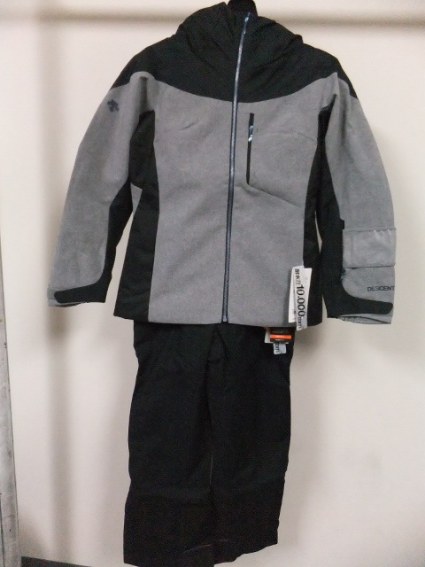 【返品交換不可】 70%OFF!★デサント2019上下LADIES★HEAT NAVI搭載/DWWMJK83.DWWMJD78 MグレーxBLK Size:L 上下セット 【返品交換不可】 70%OFF!★デサント2019上下LADIES★HEAT NAVI搭載/DWWMJK83.DWWMJD78 MグレーxBLK Size:L 上下セット