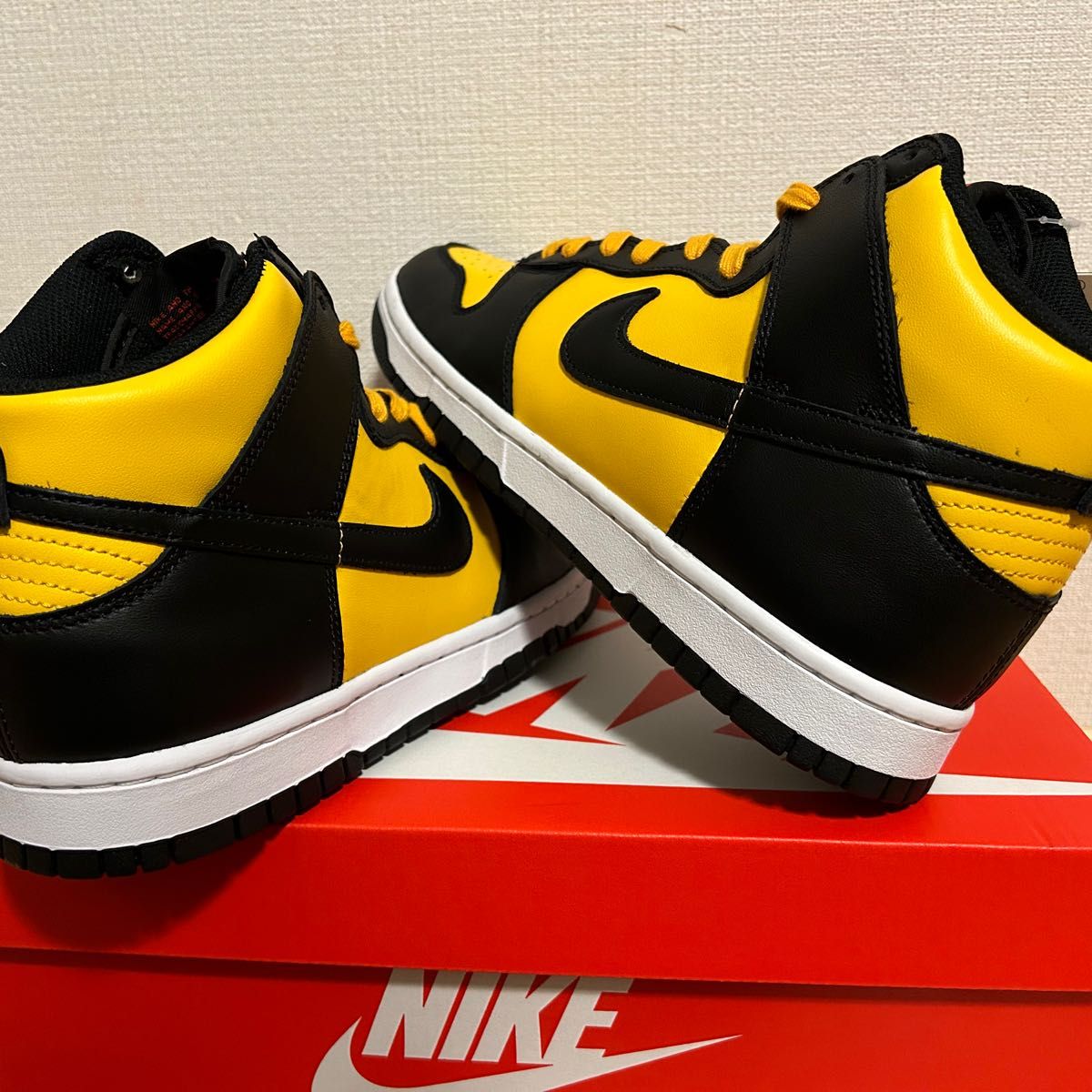 送料無料 NIKE DUNK HI ナイキ ダンク 黄 DD1399 700