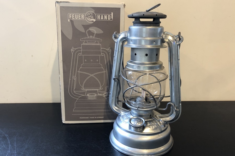 Yahoo!オークション - 【送料無料】東京)FEUERHAND フュアーハンド ラン...