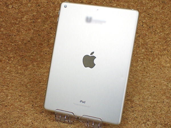 iPad 9.7インチ 第6世代 Wi-Fiモデル 32GB MR7G2J/A シルバー 本体
