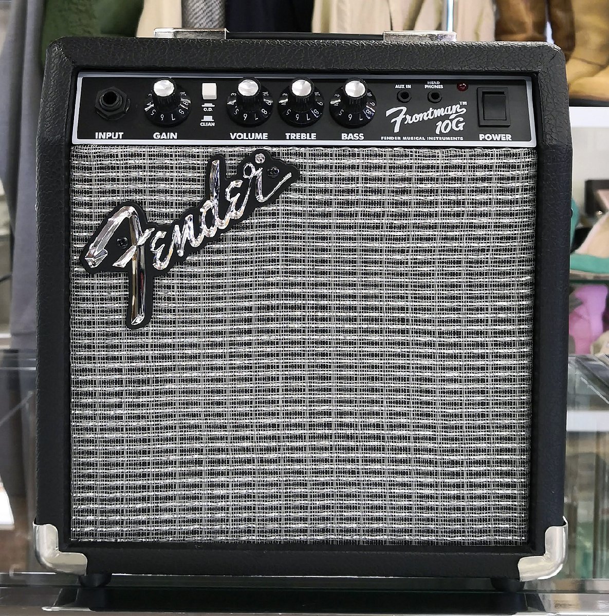 美品 Fender Frontman 10G ギターアンプ 10W フェンダー フロントマン コンボアンプの画像1