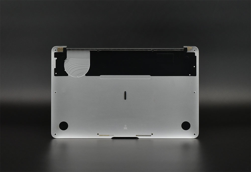 当日発送 MacBook Air 11 inch 2012 A1465 ボトムケース 708-8 中古品　裏蓋 底蓋_画像2
