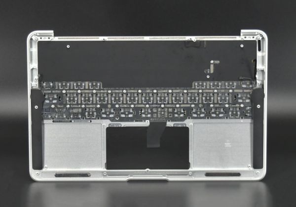 当日発送 MacBook Air 11 inch Late 2010 日本語キーボード パームレスト 中古品2 A1370_画像2