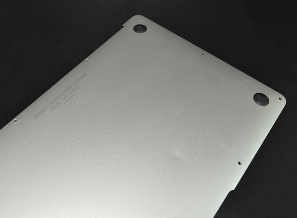 当日発送 MacBook Air 13 inch A1369 2011年 ボトムケース2　中古品_画像4