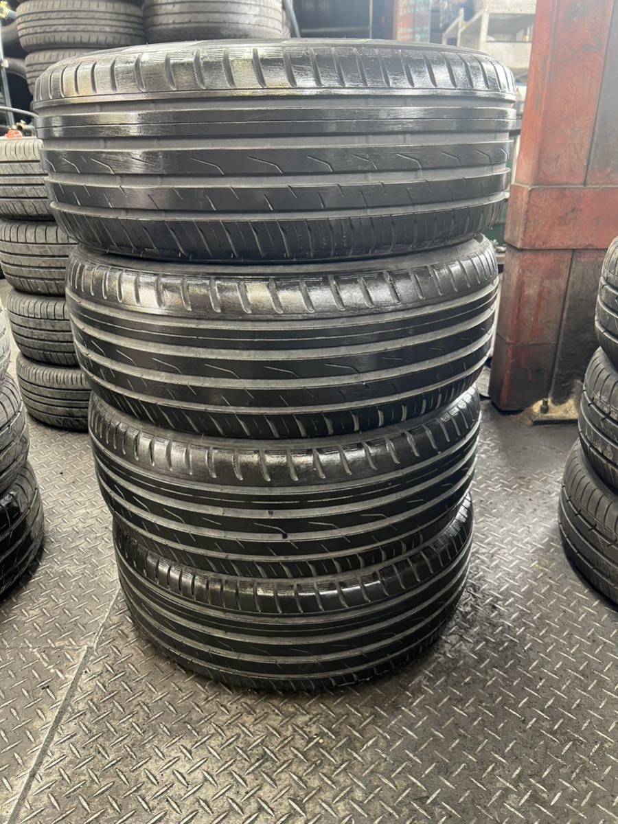 史上最も激安 NAVIアイスナビ 225/55R18 バリ山☆グッドイヤー TOYO 6