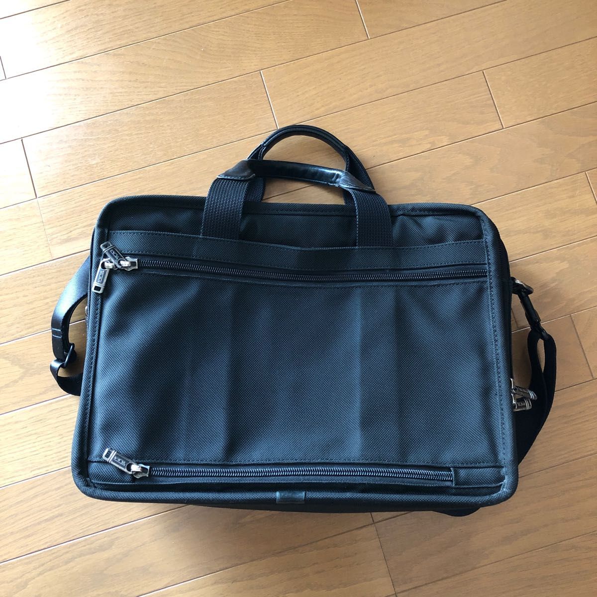 TUMI トゥミ 2way ブリーフケース 2層式 26141D4 TUMI 2WAYブリーフケース(26141D4)|Yahoo!フリマ(旧PayPayフリマ)