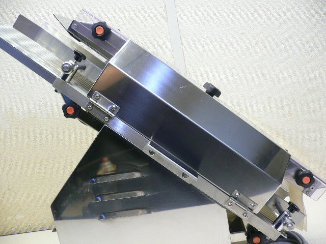 フジシマ/富士島工機 バンズ・ロールパンスライサー FK7T 腹 フジシマ/富士島工機 バンズ・ロールパンスライサー FK7T 腹