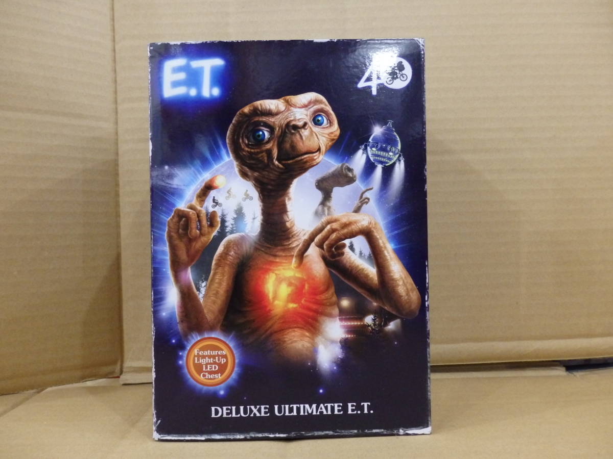 ネカ E.T. LED チェスト イーティー 40th アニバーサリー デラックス アルティメット アクションフィギュア