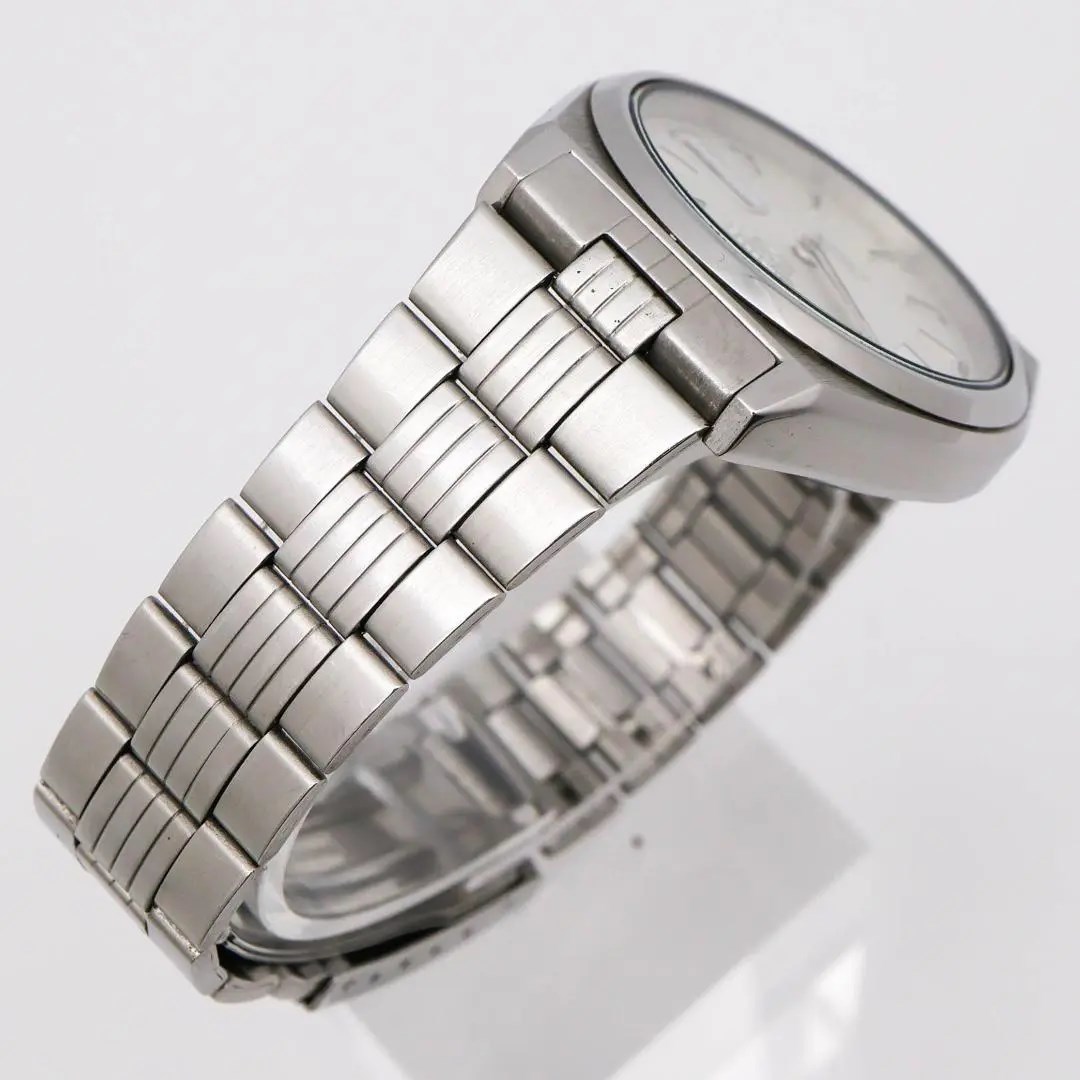 希少》SEIKO 5 腕時計 シルバー 自動巻き デイデイト 最高の 8772円