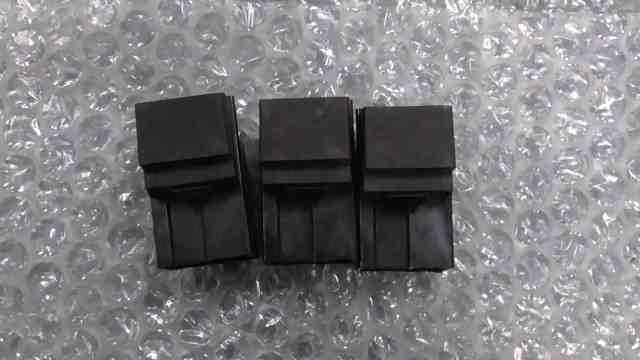 マグザム　SG17J-001xxx　の　リレー *1680055887　中古