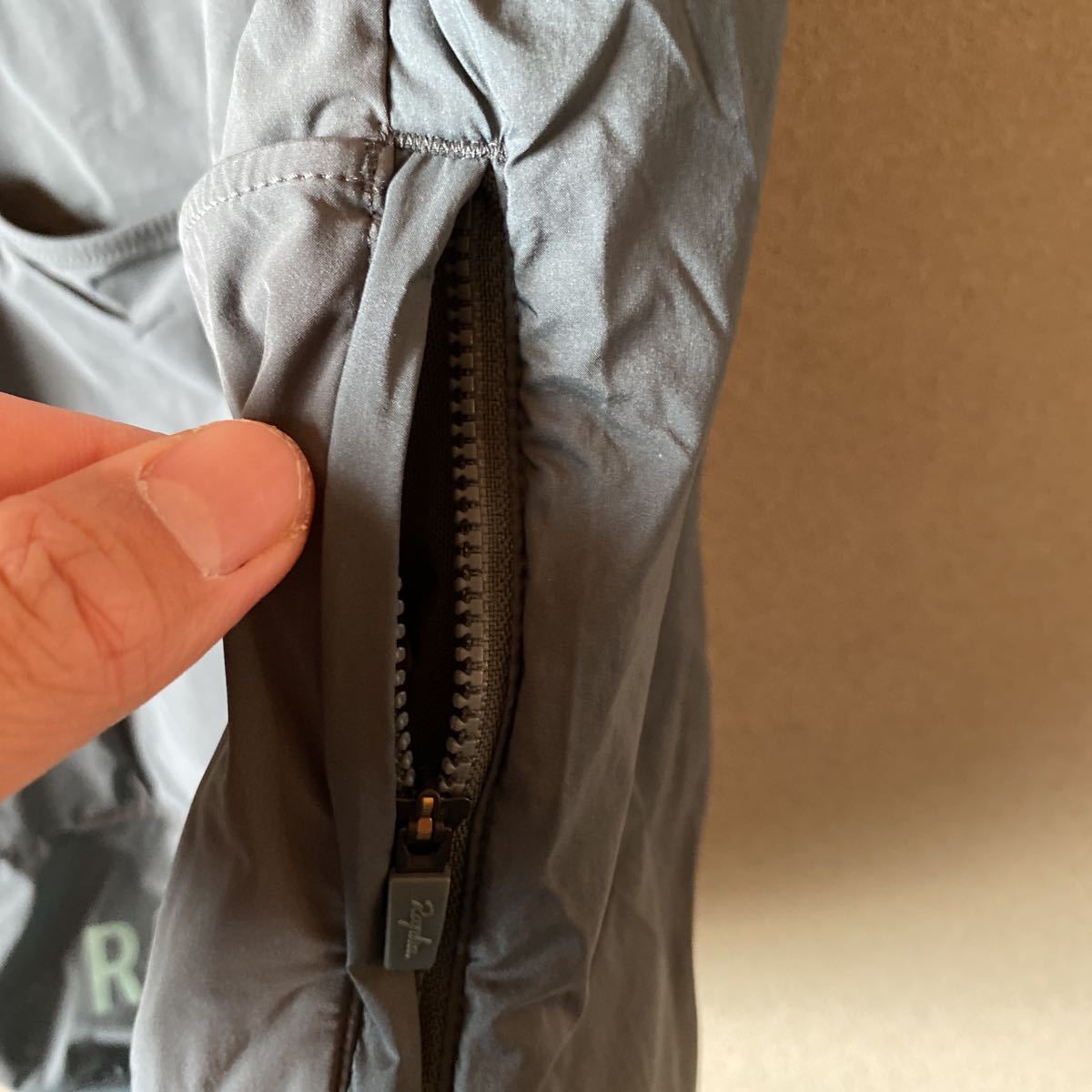 Rapha PRO TEAM INSULATED GILET|Yahoo!フリマ(旧PayPayフリマ) Rapha PRO TEAM INSULATED GILET|Yahoo!フリマ(旧PayPayフリマ)