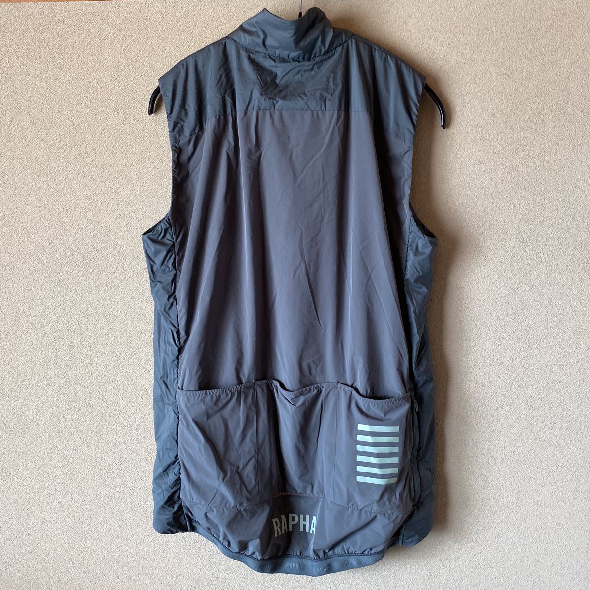 Rapha PRO TEAM INSULATED GILET|Yahoo!フリマ(旧PayPayフリマ) Rapha PRO TEAM INSULATED GILET|Yahoo!フリマ(旧PayPayフリマ)