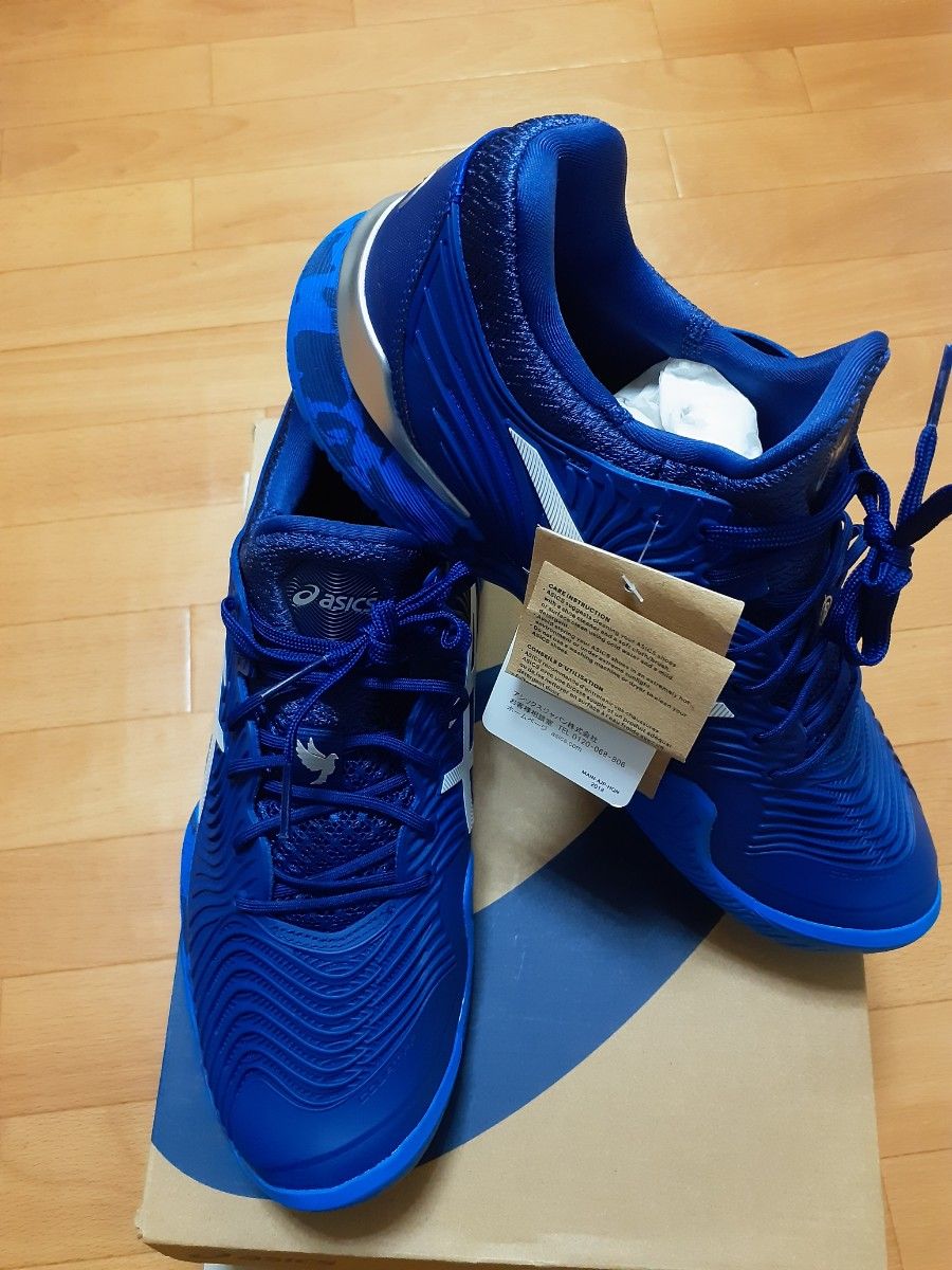 Asics　テニスシューズCourt FF 2 Novak / blue。ノバク・ジョコビッチモデル。