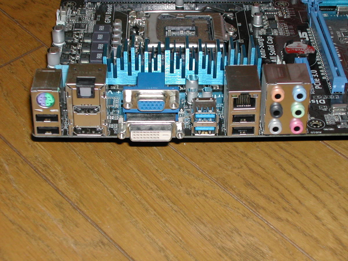 難ありマザボ　ASUS P8H77-V LGA1155