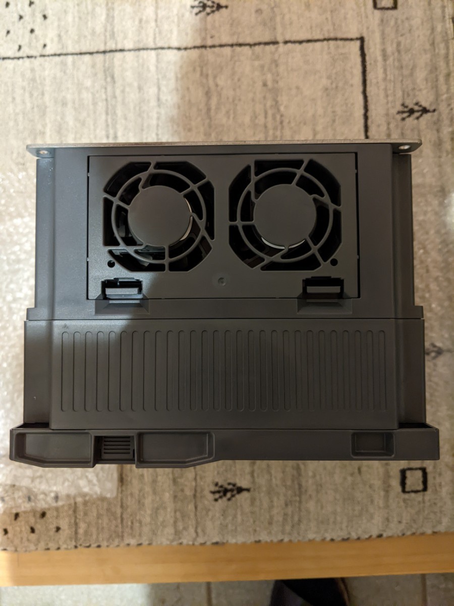 三菱電機　2019年製造　FR-A820-7.5K-1　インバータ　インバーター