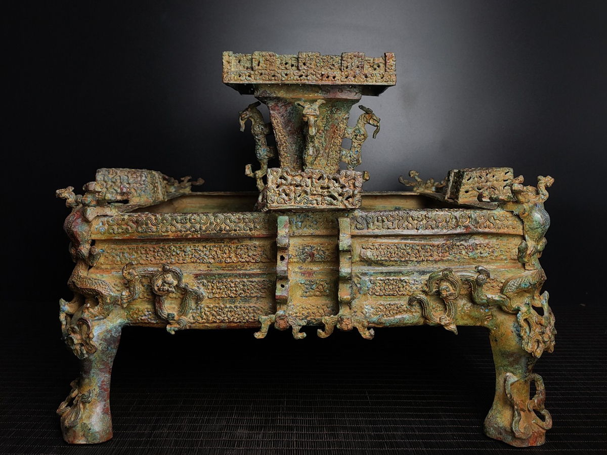 してはよく】 【徳】旧家蔵出『館蔵珍品 青銅器 戦国時代 超大盤龍方尊
