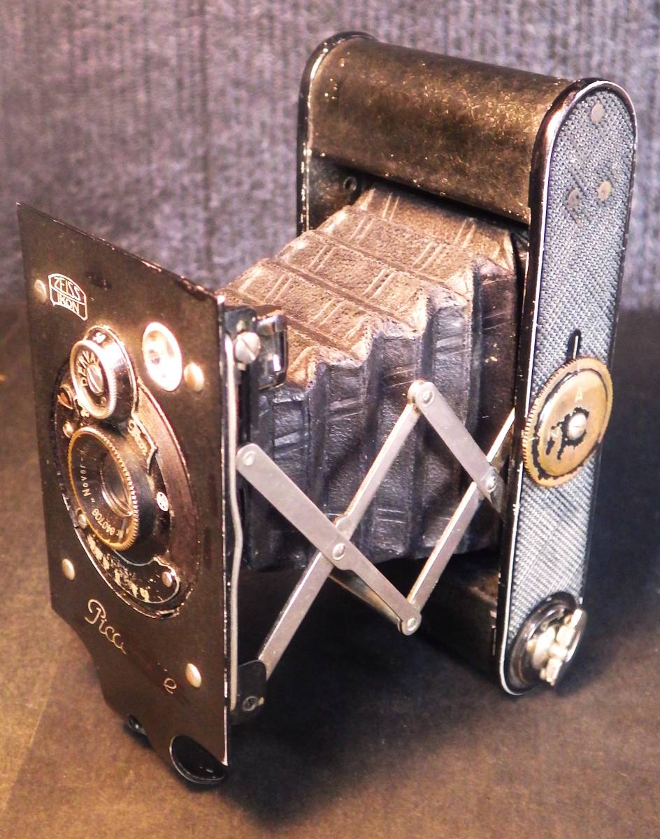 ZEISS IKON Piccolettepi collet .. camera leather made case attaching 