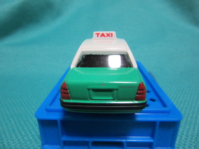 トミカ トヨタ クラウンコンフォートタクシー 緑 中国製 アジアンタクシー 的士の画像4