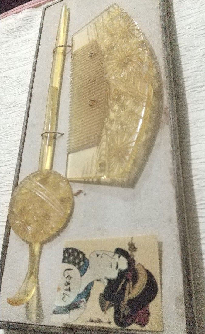 簪 櫛 2点セット 1本挿し 鼈甲調 菊と波 透かし彫り 共箱 アンティーク くし かんざし 和装小物