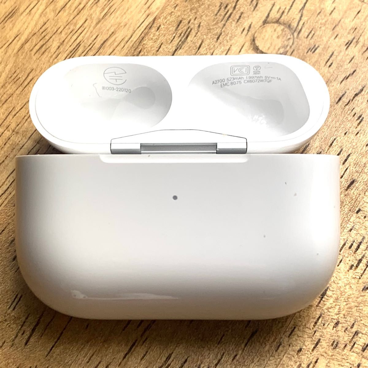 美品 AirPods Pro 第2世代 充電ケース ケース エアーポッズ プロ