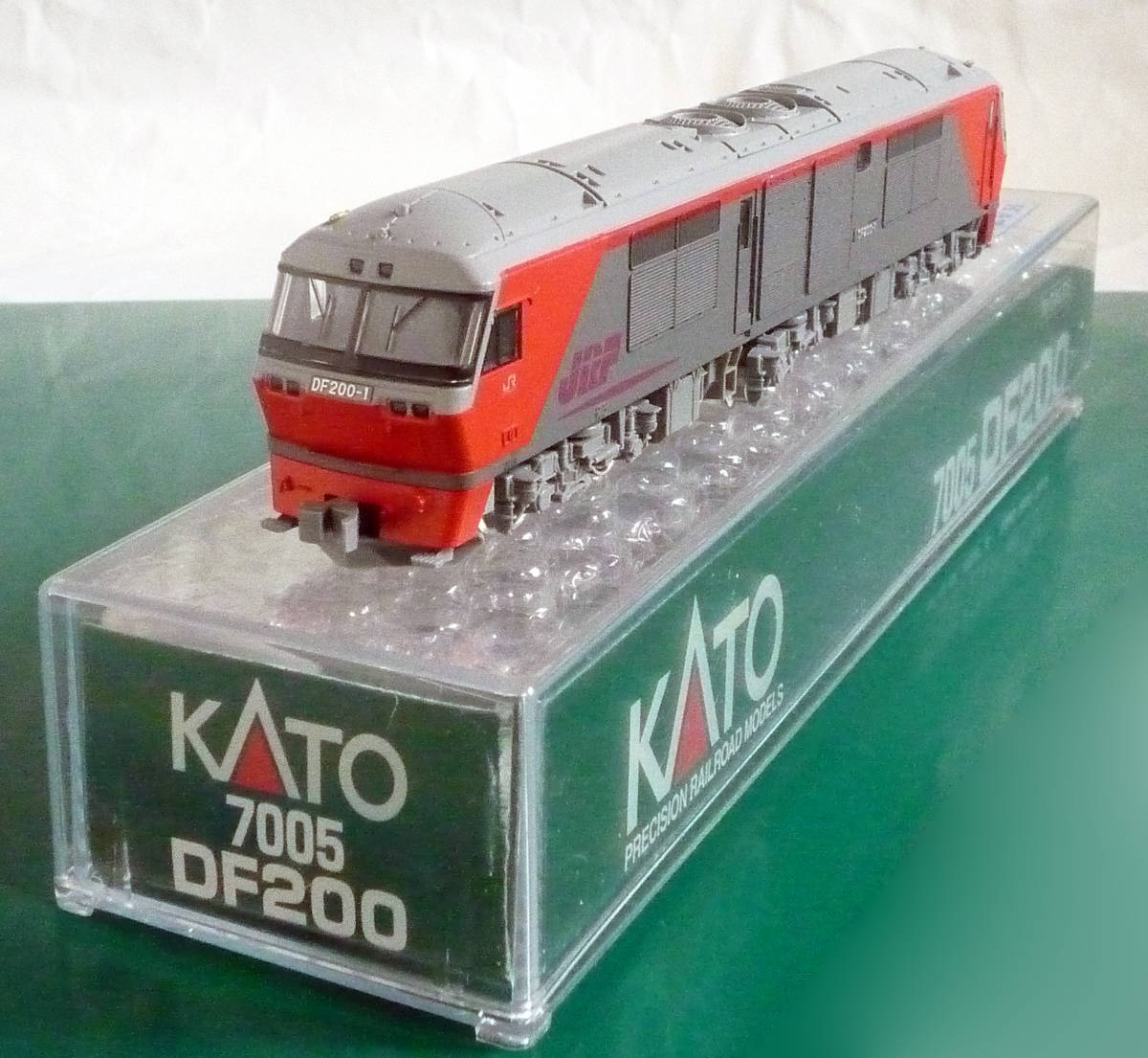 ■N-「DF200１　＃7005　動力車」KATO 製