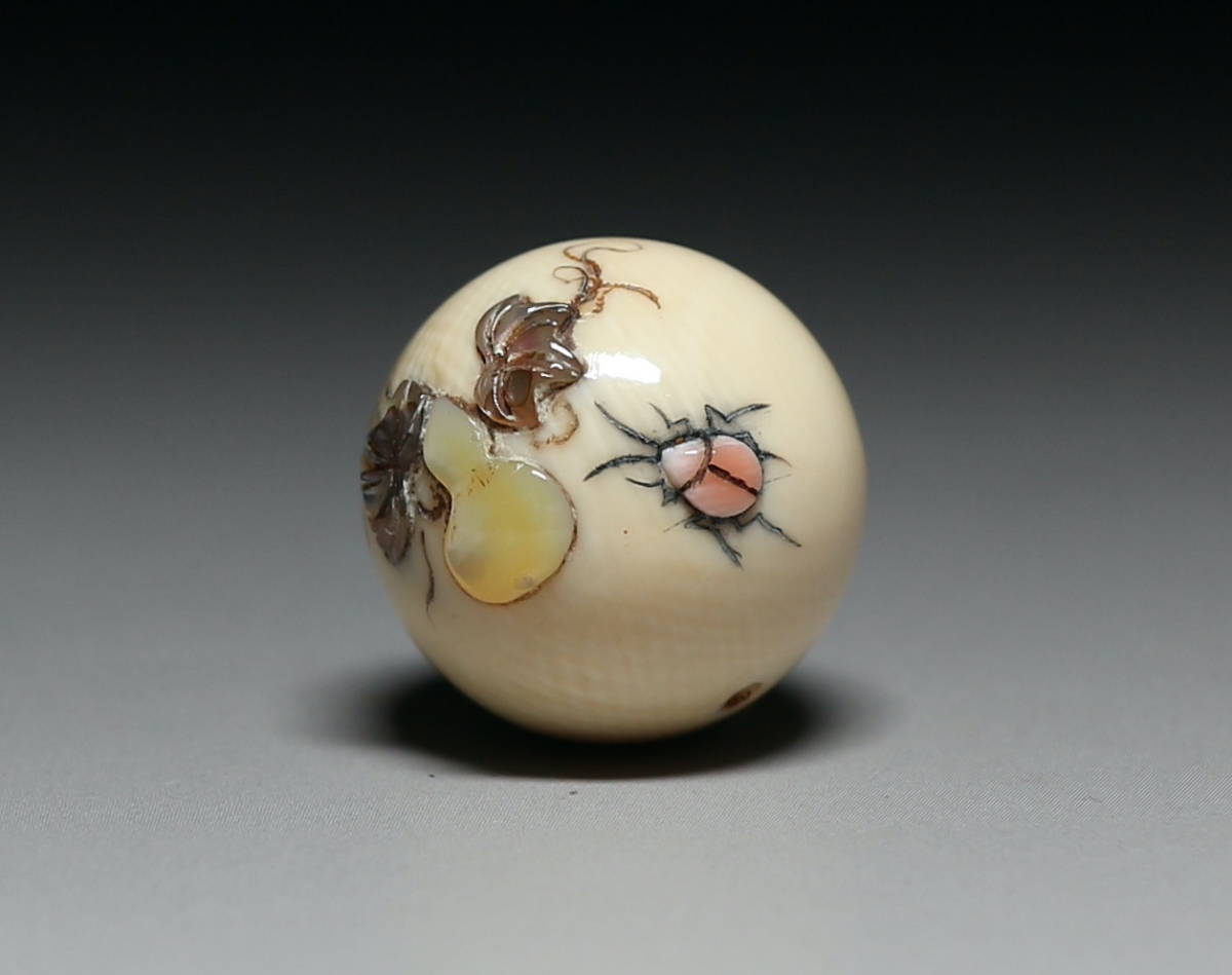 [ heart ]k057 mammoth netsuke insect. mother-of-pearl .. entering *. tighten lawn grass mountain skill ( for searching :.. thing *. tighten * obidome *Netsuke)