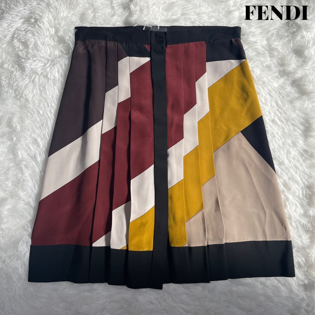 ブランド雑貨総合 プリーツ シルク100% フェンディ 【美品】FENDI