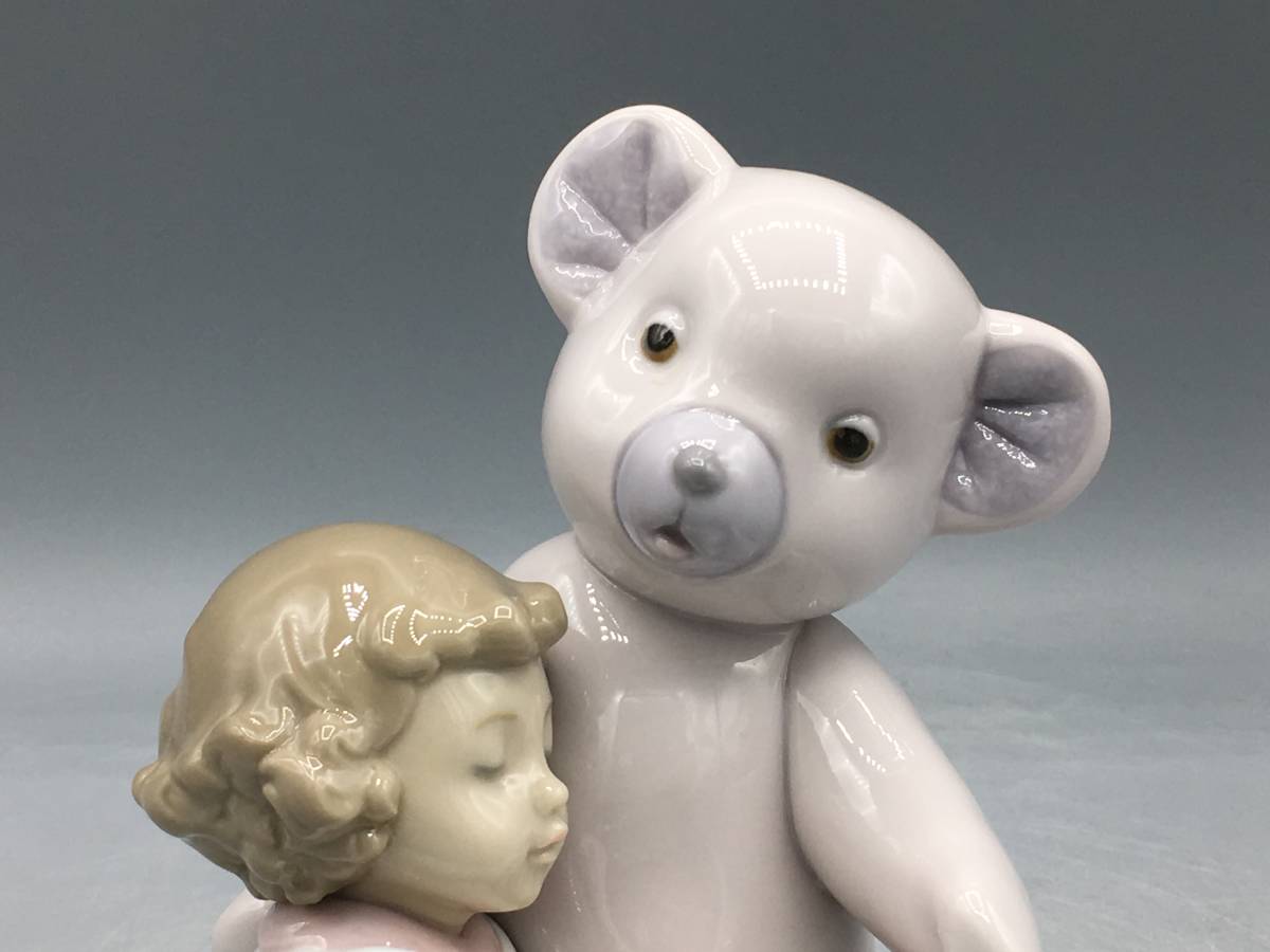  Lladro LLADRO керамика кукла девочка медведь мягкая игрушка плюшевый мишка девушка figyu Lynn Испания nao керамика украшение 1477nao произведение искусства 