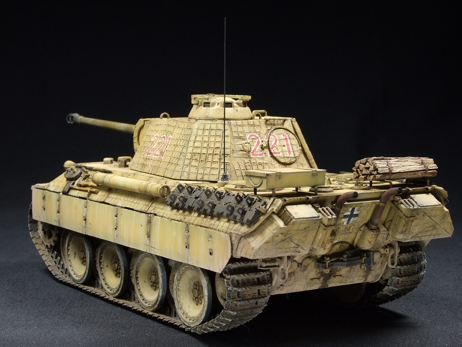 ★☆パンター A型 初期生産車 第4戦車連隊/イタリア戦線1944 1/35 ドラゴン　完成品_画像3