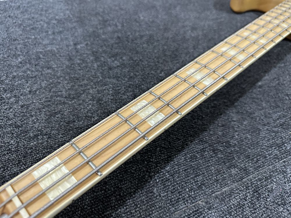 fender japan jazzbass Qシリアル フェンダー ジャズベース-
