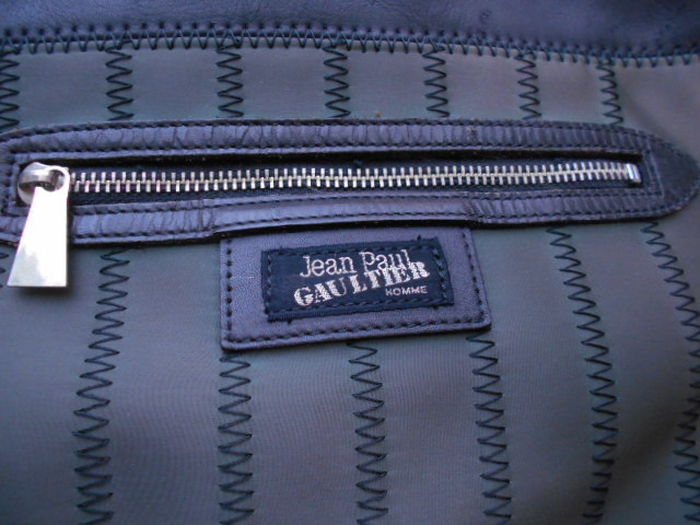 ★Jean Paul GAULTIER HOMME　ジャンポールゴルチェオム　ヴィンテージ　リュックサック　カラー/グレー　サイズ/３５㎝×３４㎝×１０㎝