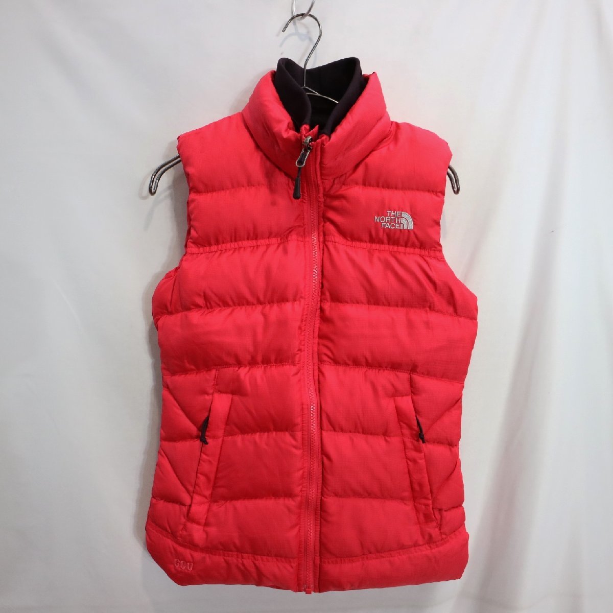 THE NORTH FACE ノースフェイス ダウンベスト アウトドア 防寒 キャンプ レイヤード レッド ( レディース XS ) 中古 古着 M4131_画像1