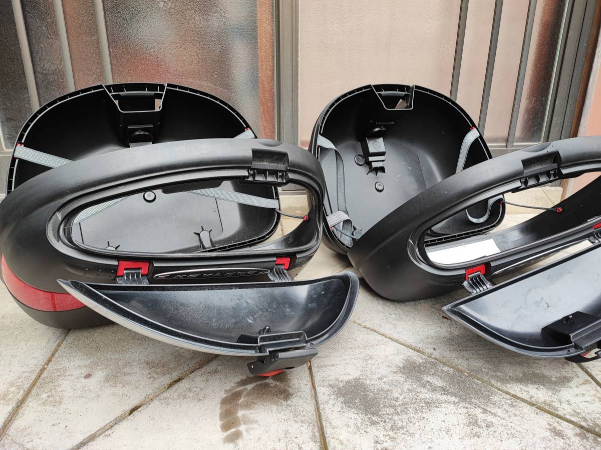 クーポンで半額☆2280円! 【未使用】GIVI ジビ V35 左右セット サテン